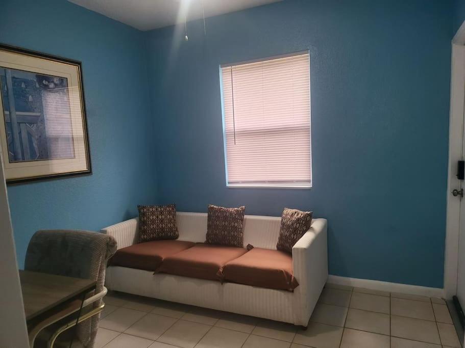 Entire Home By Siesta Key/Closed To Downtown Sarasota Exterior photo