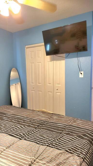 Entire Home By Siesta Key/Closed To Downtown Sarasota Exterior photo